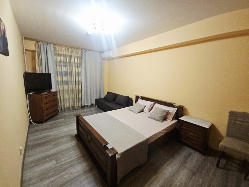 Апартаменты Полулюкс 8-местный 3-комнатный (2 спальни + кухня-гостиная)