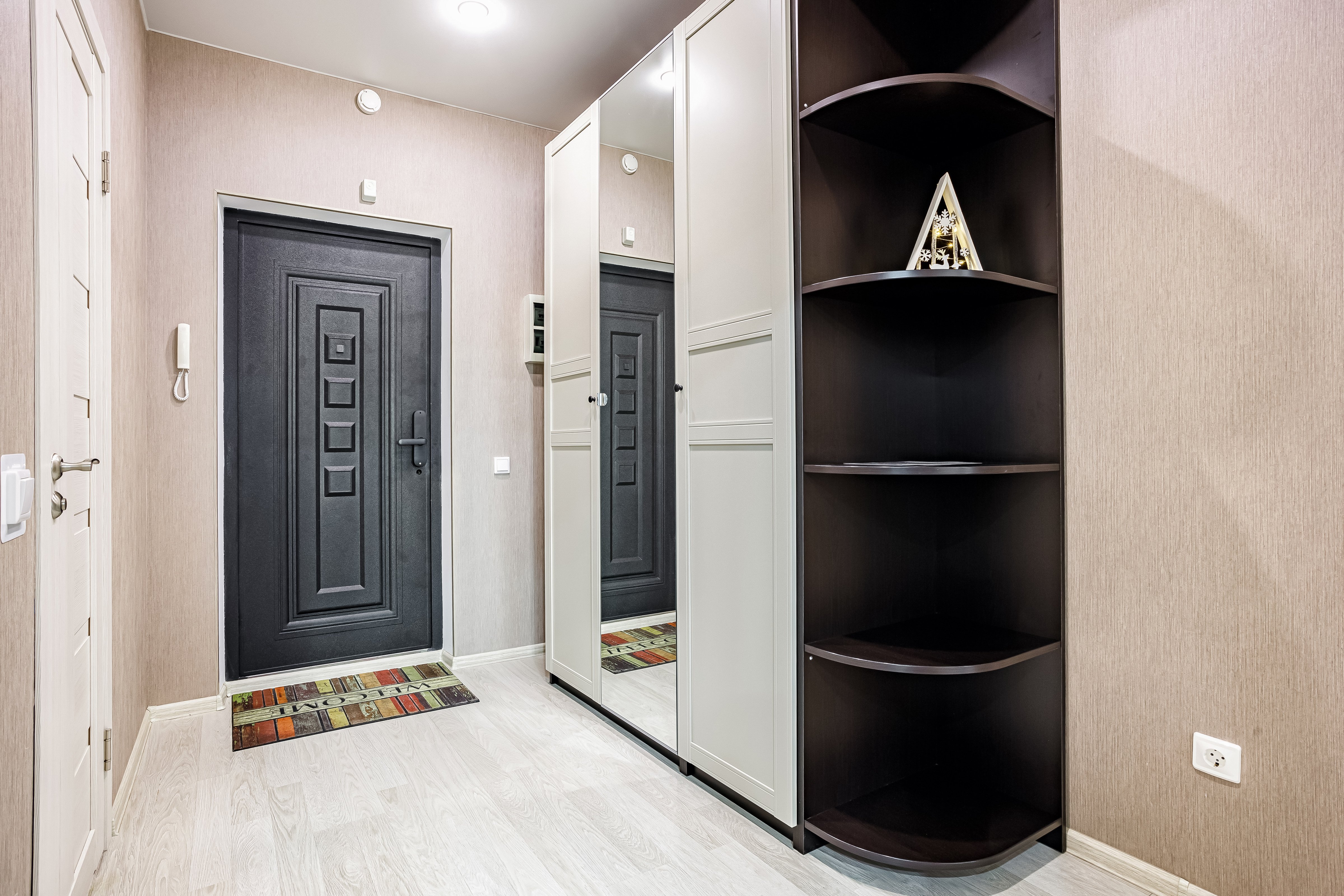YourPlace  ул. им. 40-летия Победы, 141