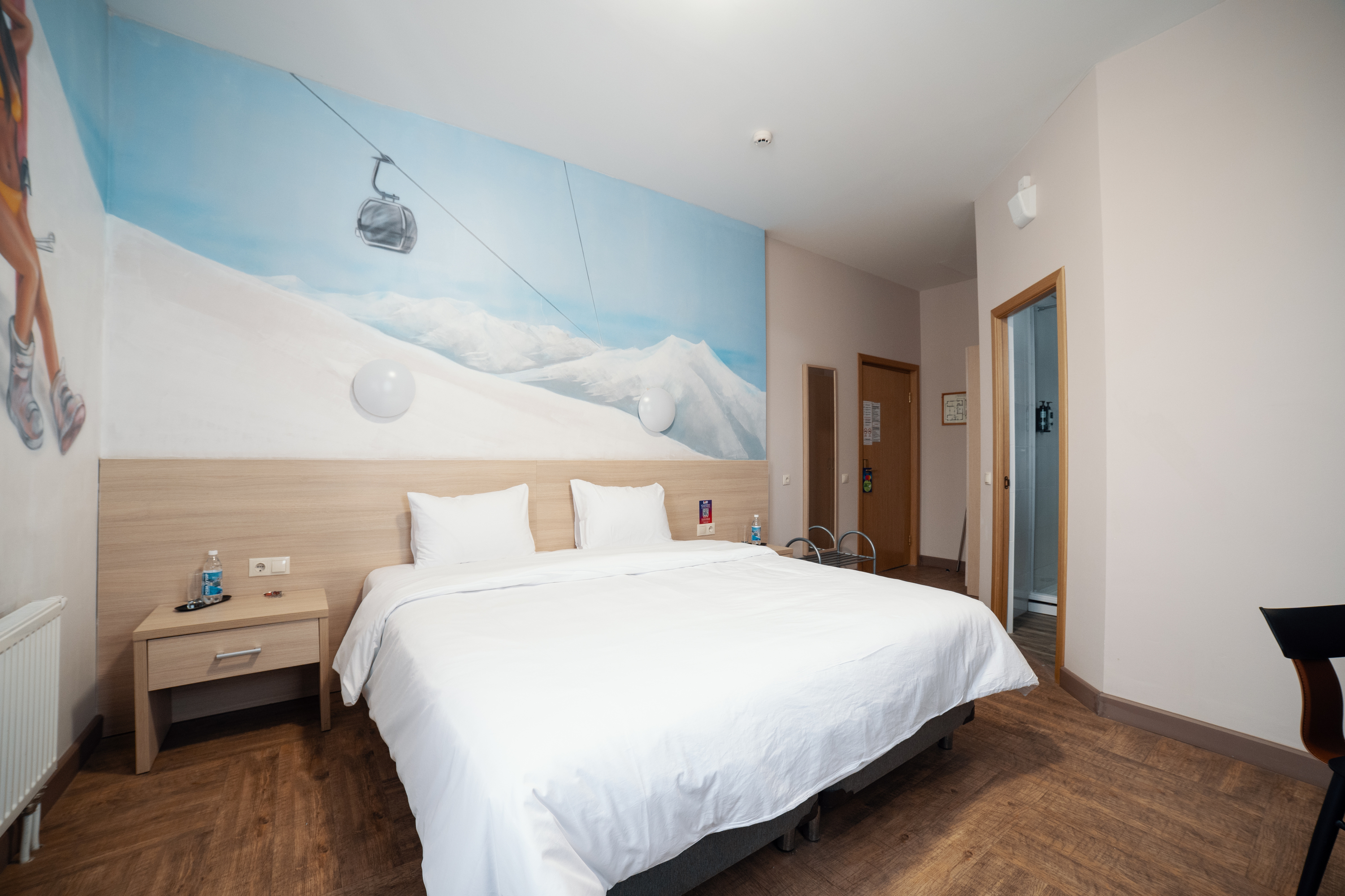 Апартаменты 8-местный 3-комнатный (с джакузи на террасе и видом на горы)