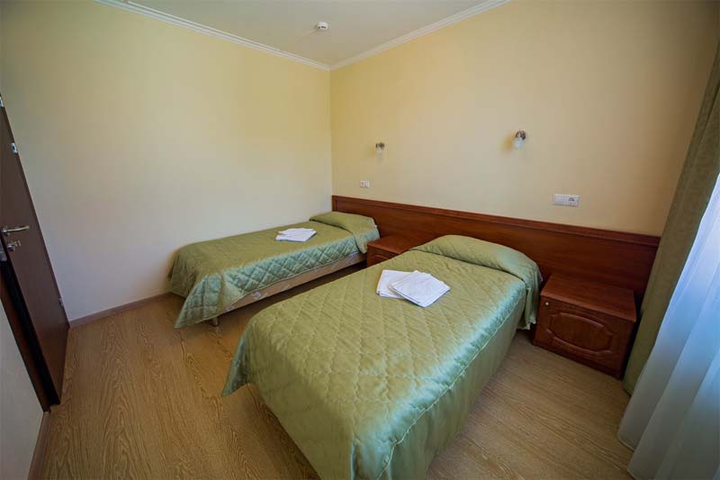 Полулюкс 2-местный 2-комнатный (маленькая гостиная) в корпусе №2