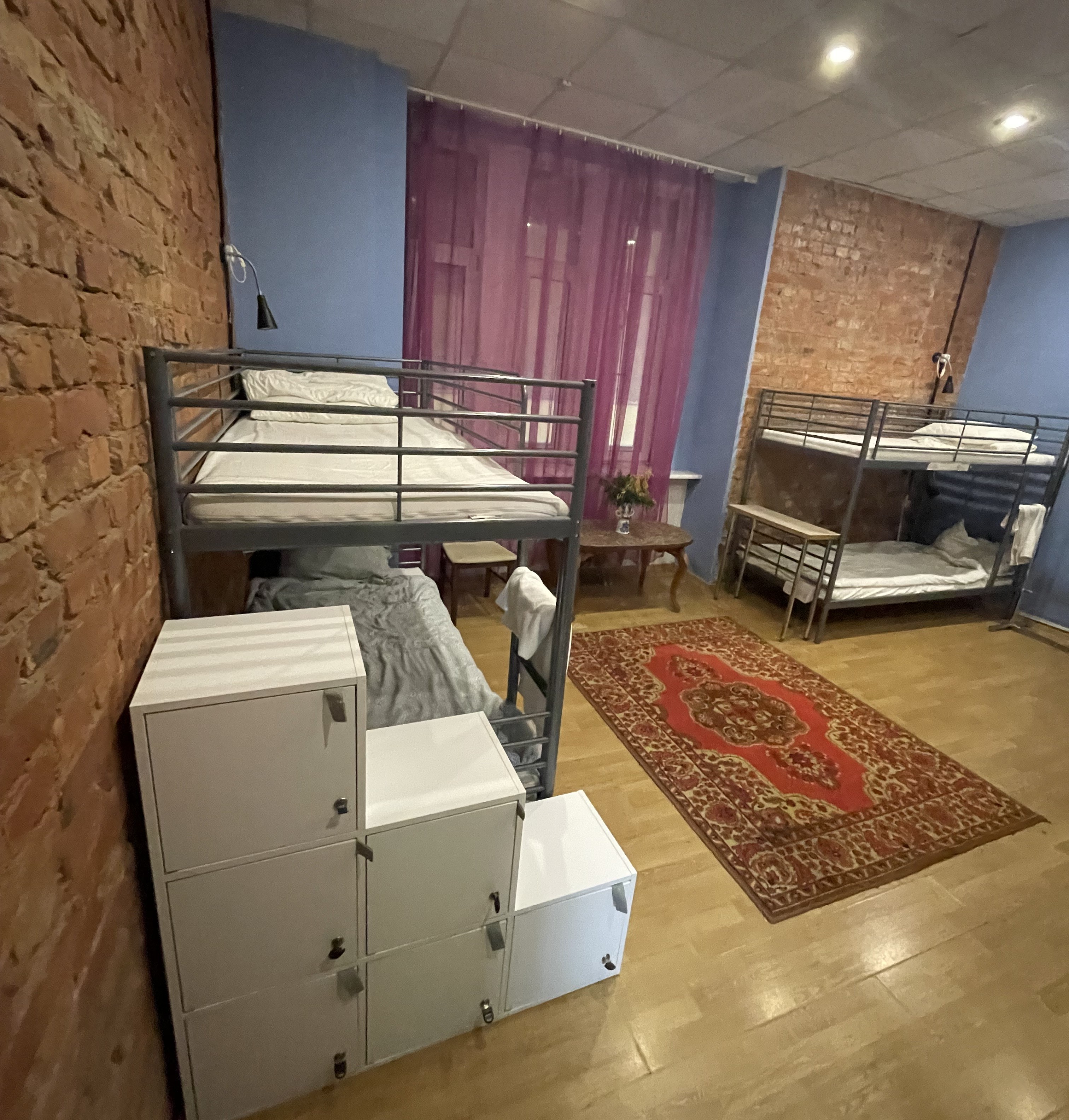 Место в 8-местном мужском (№7)