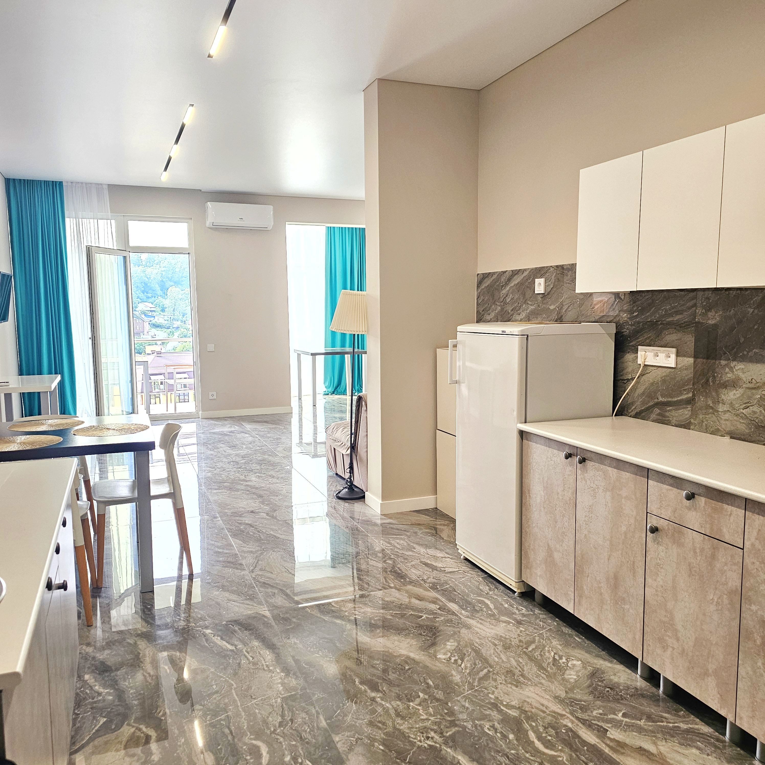 Апартаменты 8-местный 3-комнатный (Монако №21)