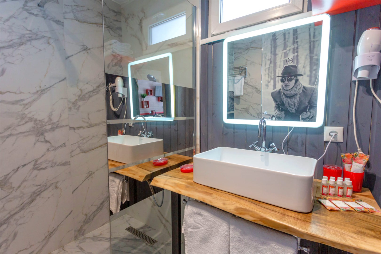 Дом Сюит 4-местный 2-комнатный