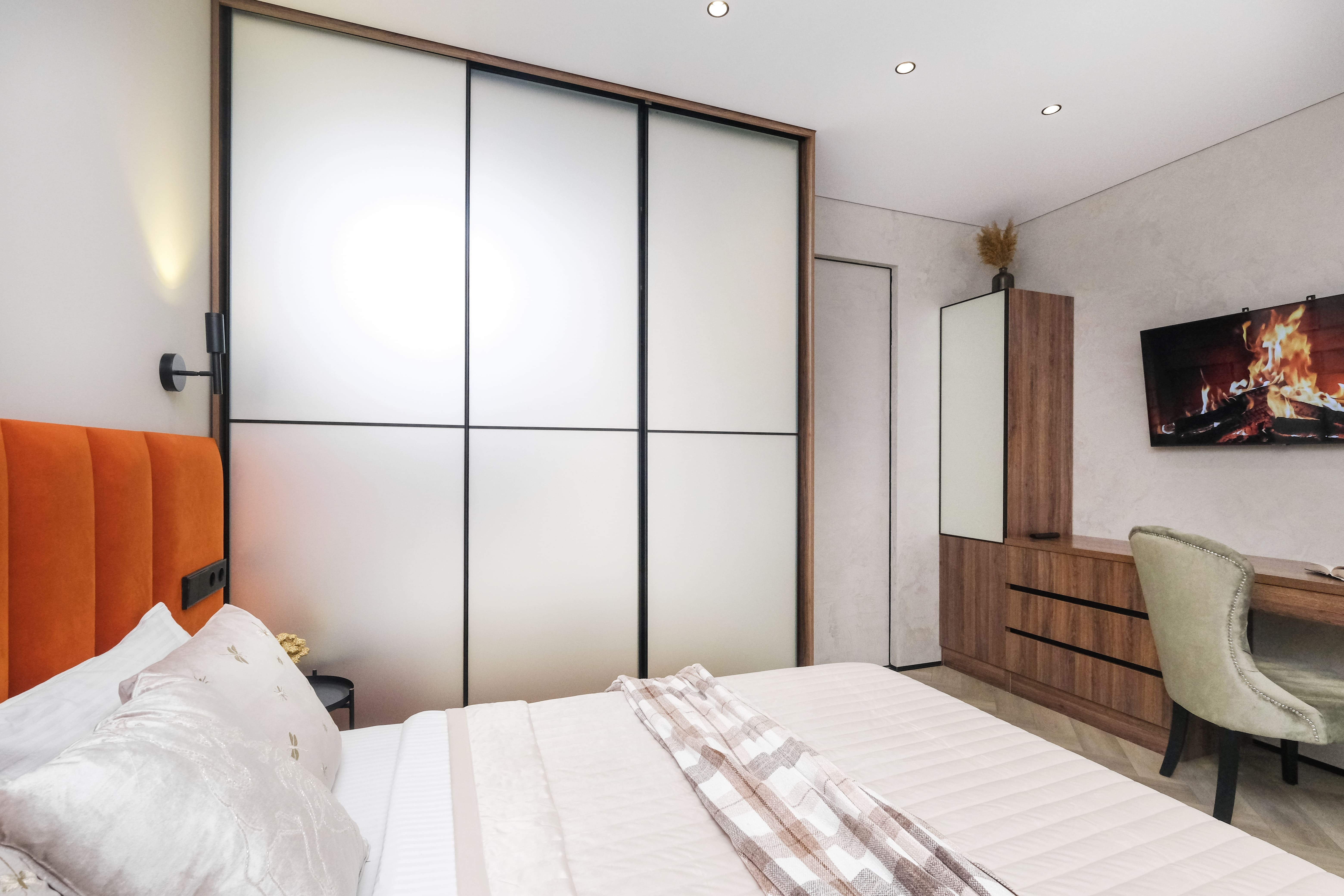 Room Hotel на Коминтерна 89