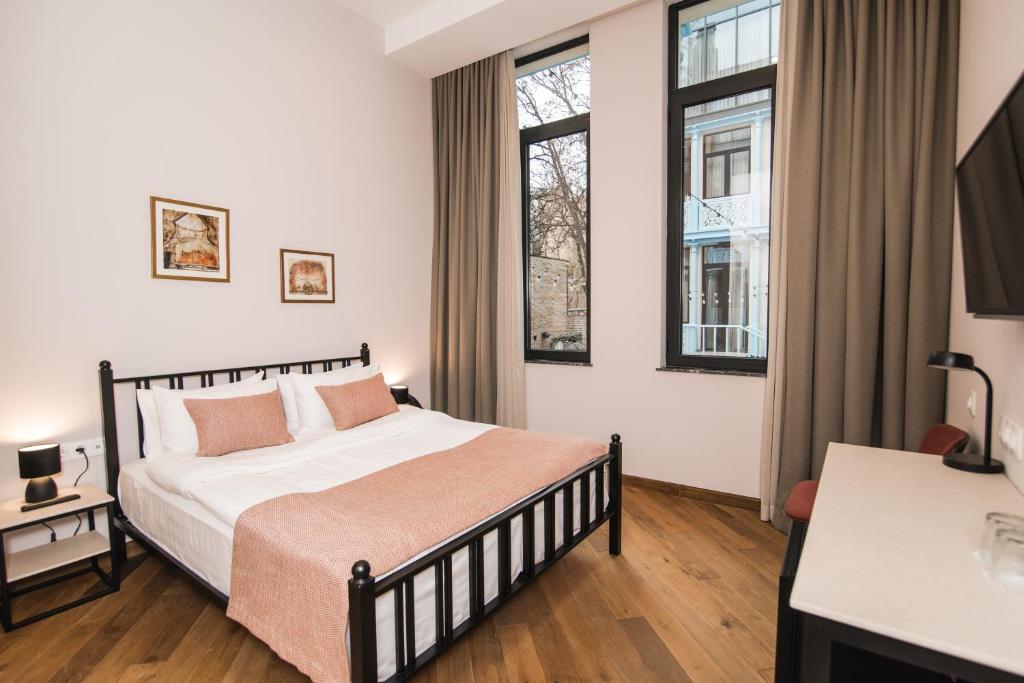Makmani Hotel