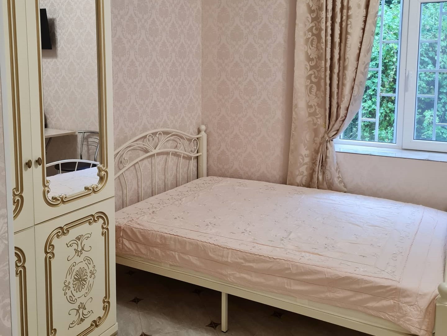 Горный ручей (Гагра)