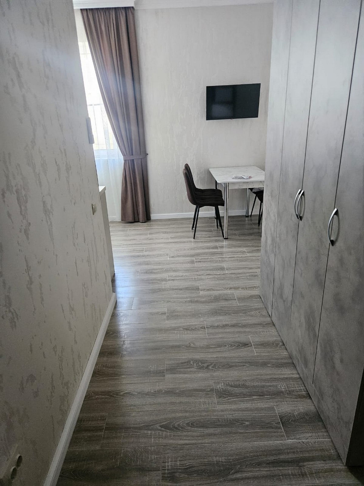 Апартаменты 4-местный 1-комнатный (с видом на двор)