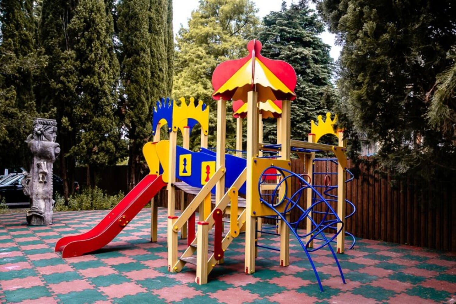 Детская площадка
