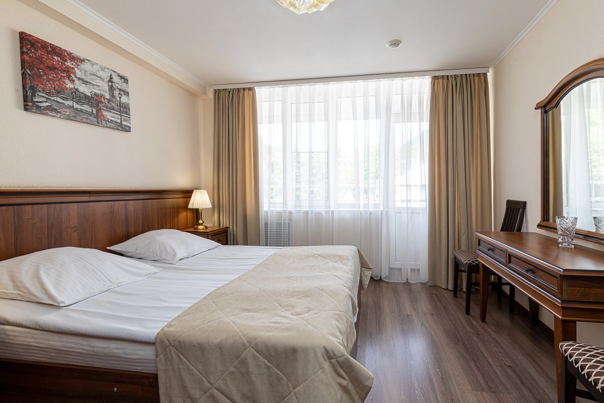 Фотография Люкс Люкс 2-местный 2-комнатный корпус 1 (Л2м2к1)