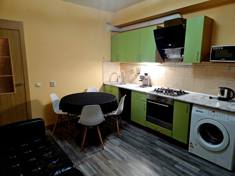 Апартаменты Полулюкс 8-местный 3-комнатный (2 спальни + кухня-гостиная)