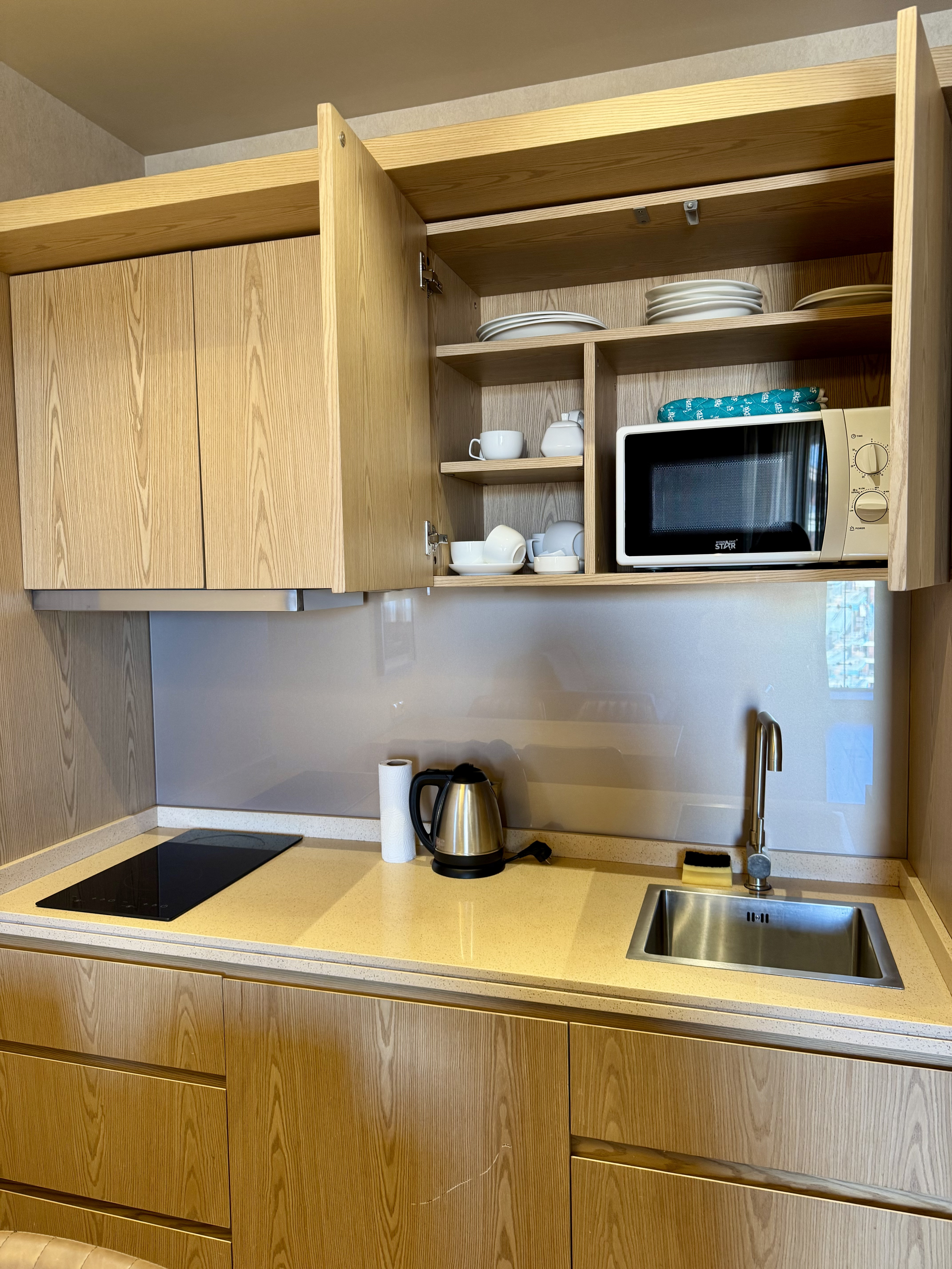 Dreamland Apartments
