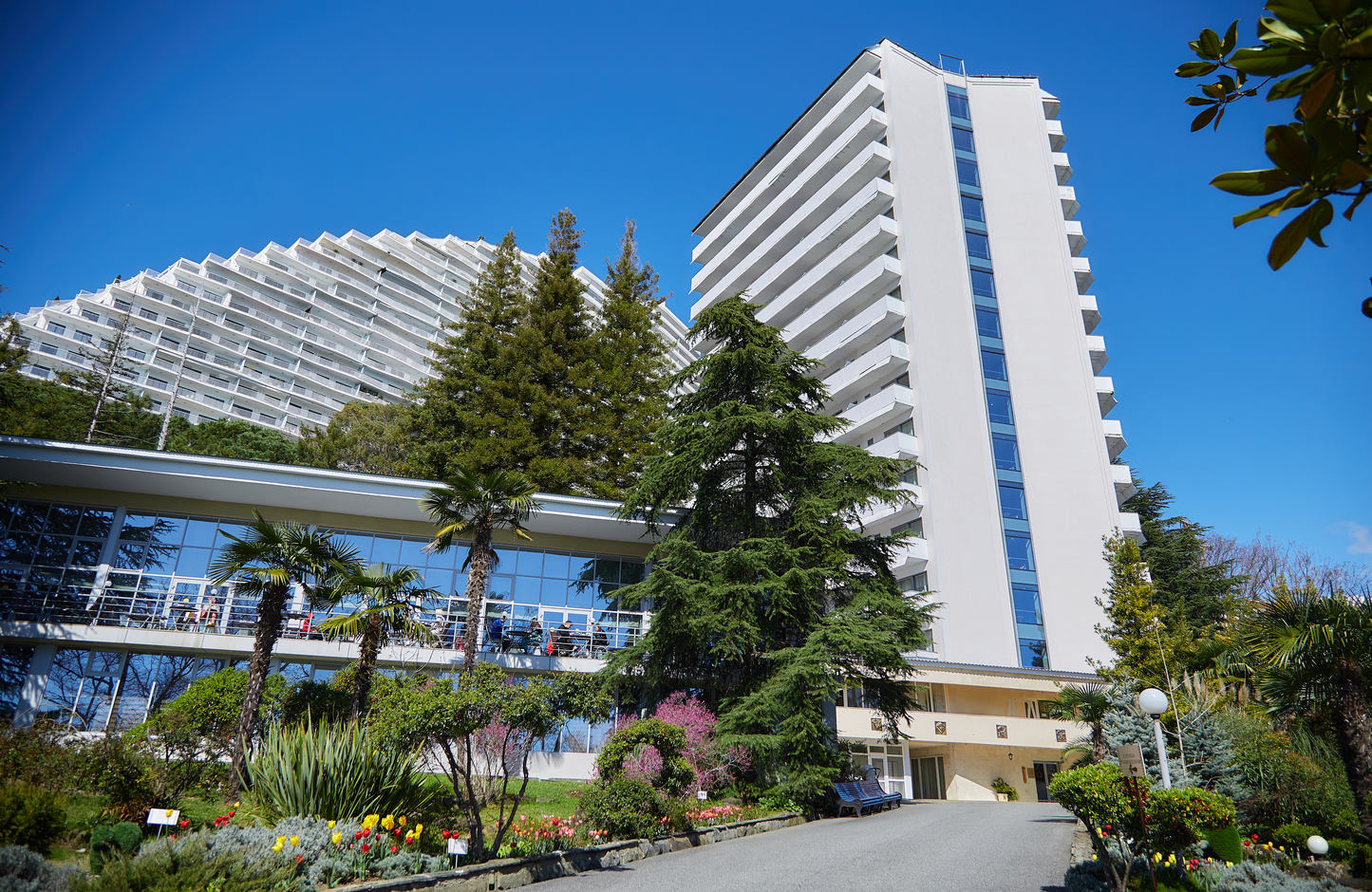 27Фасад территория Актер