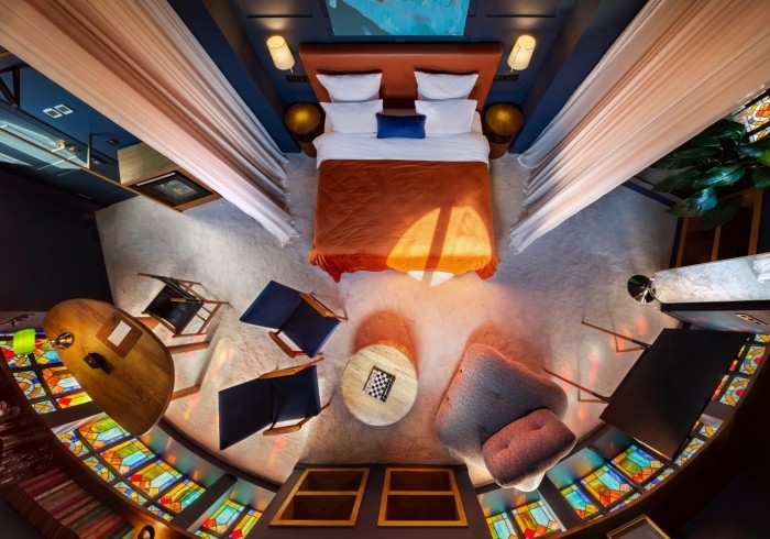 Zorba & Bond Boutique Hotel