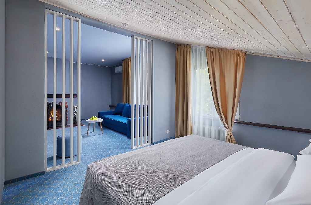 Номер Рондо 4местный 1 комнатный корп. 5 в отеле COUNTRY RESORT