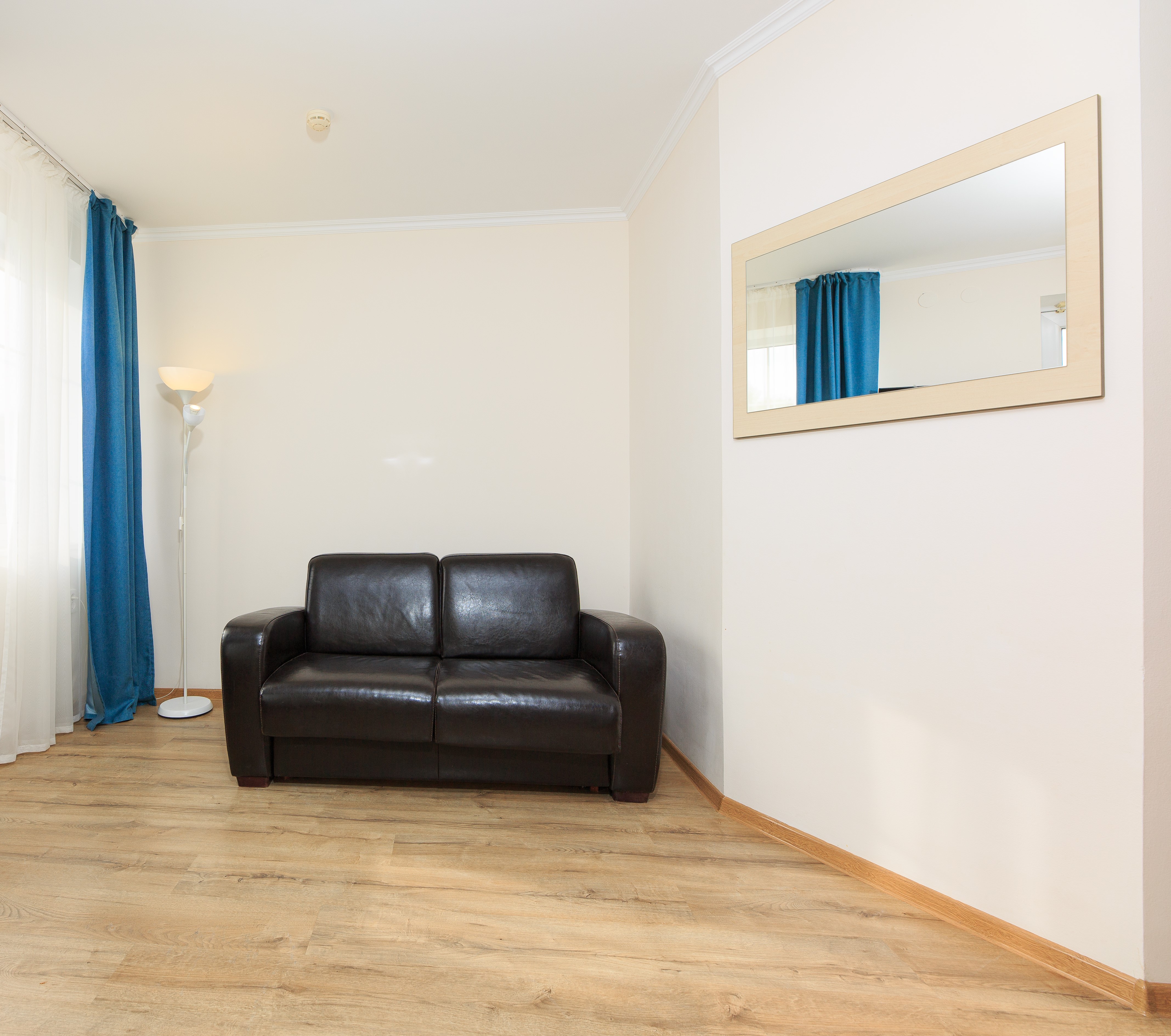 Апартаменты 4-местный 3-комнатный 2-уровневый