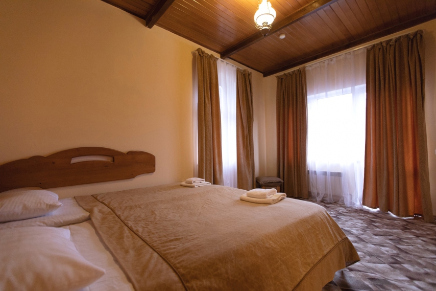 Улучшенный 2-местный 2-комнатный (с балконом)