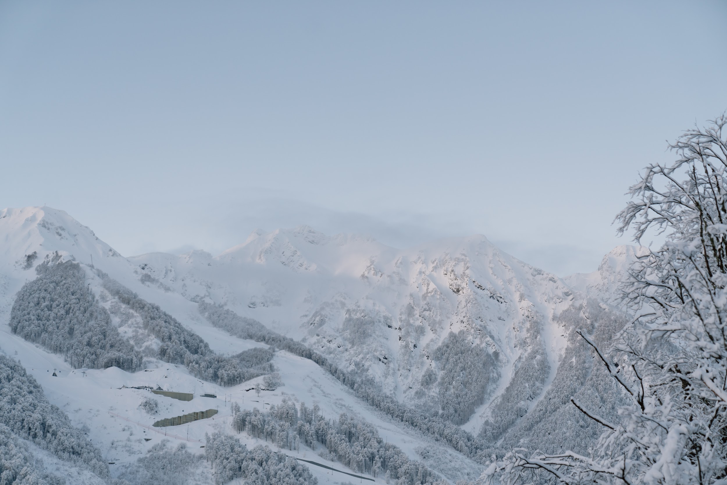 Апартаменты 8-местный 3-комнатный (с джакузи на террасе и видом на горы)