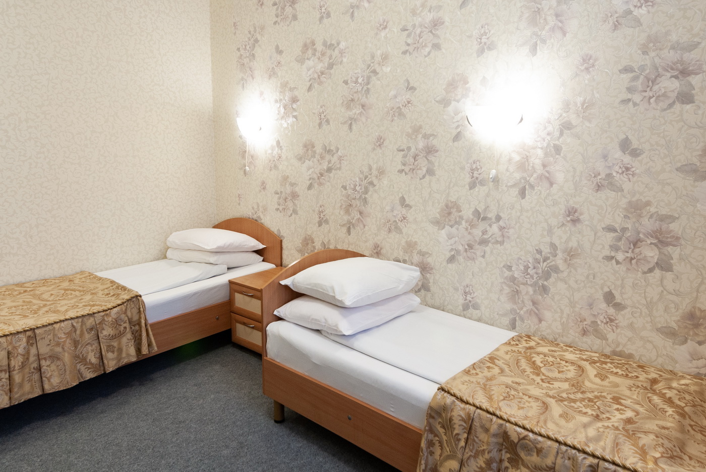 Фотография Стандартный 1-местный (корпус Гранат, 12 кв.м.)