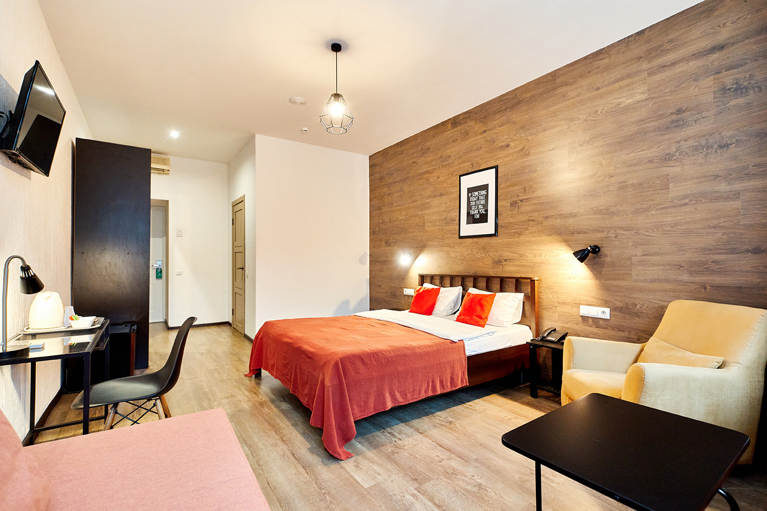 Фотография Стандарт 2 местный с диваном