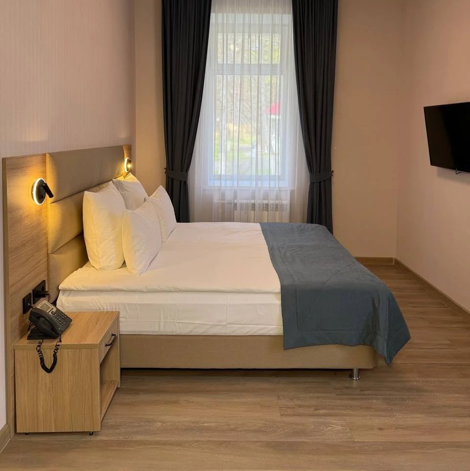 Студия 2-местный Премиум (главный корпус)