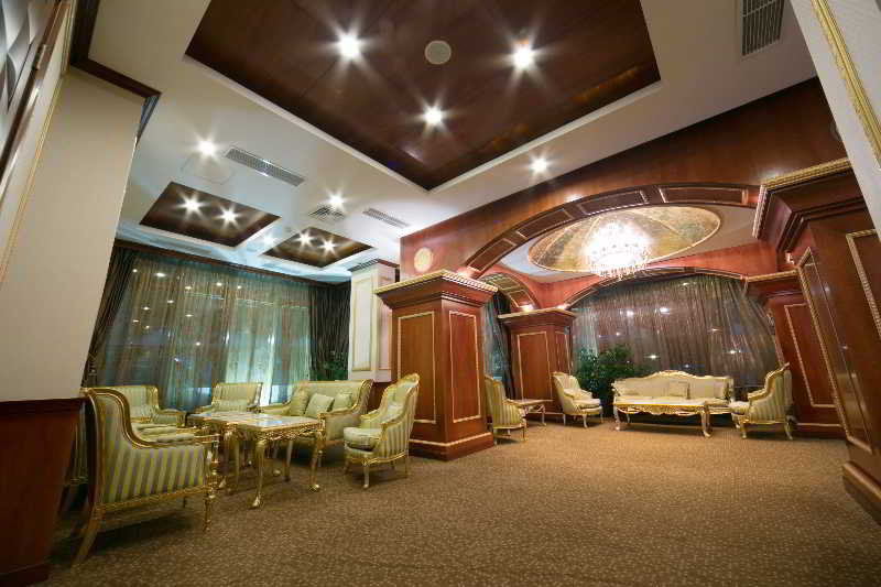 Golden Coast Hotel