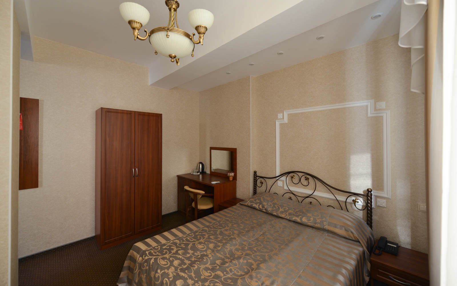 Люкс 4-местный (зонированный)