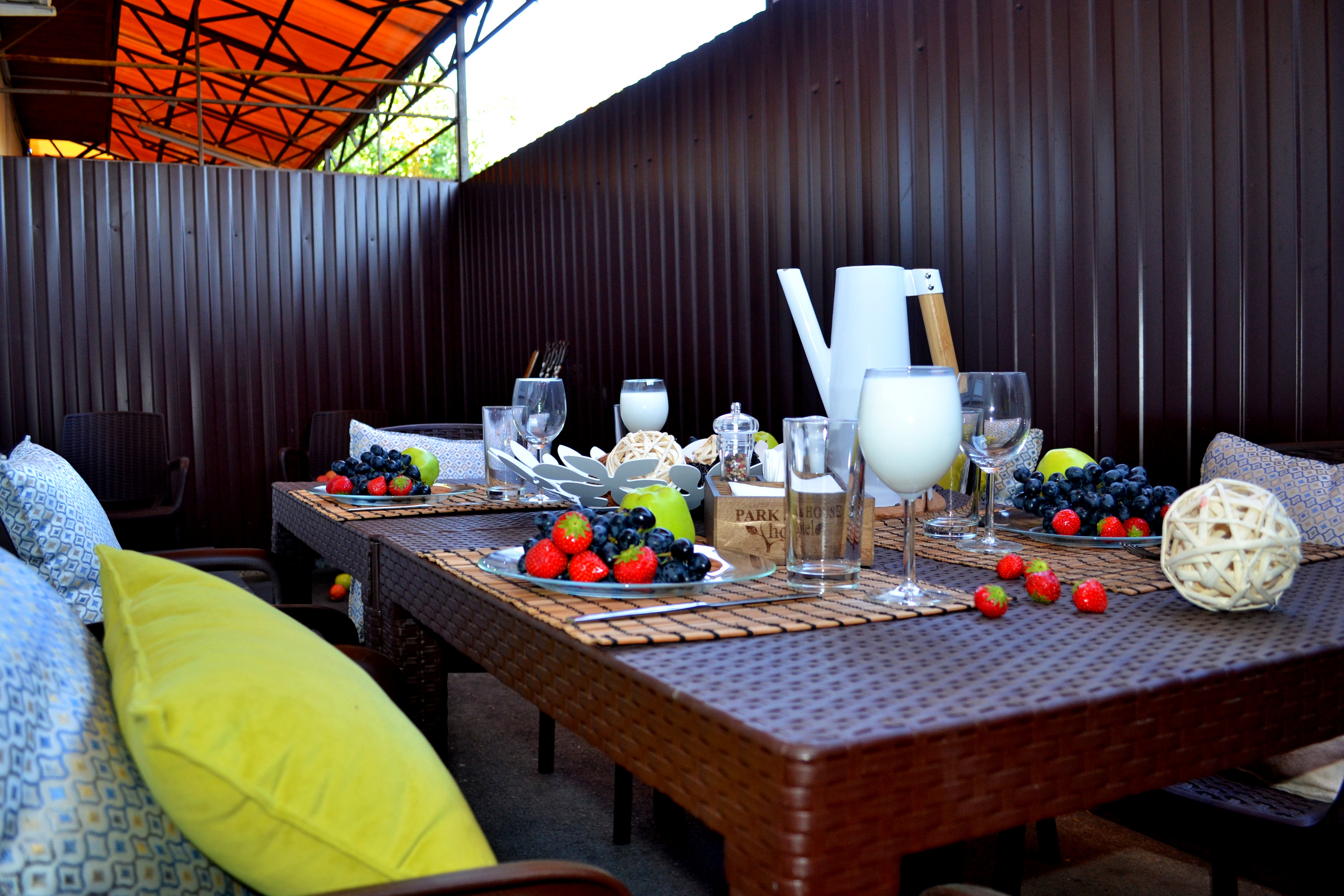 Таунхаус 8-местный 2-этажный (Коттедж)