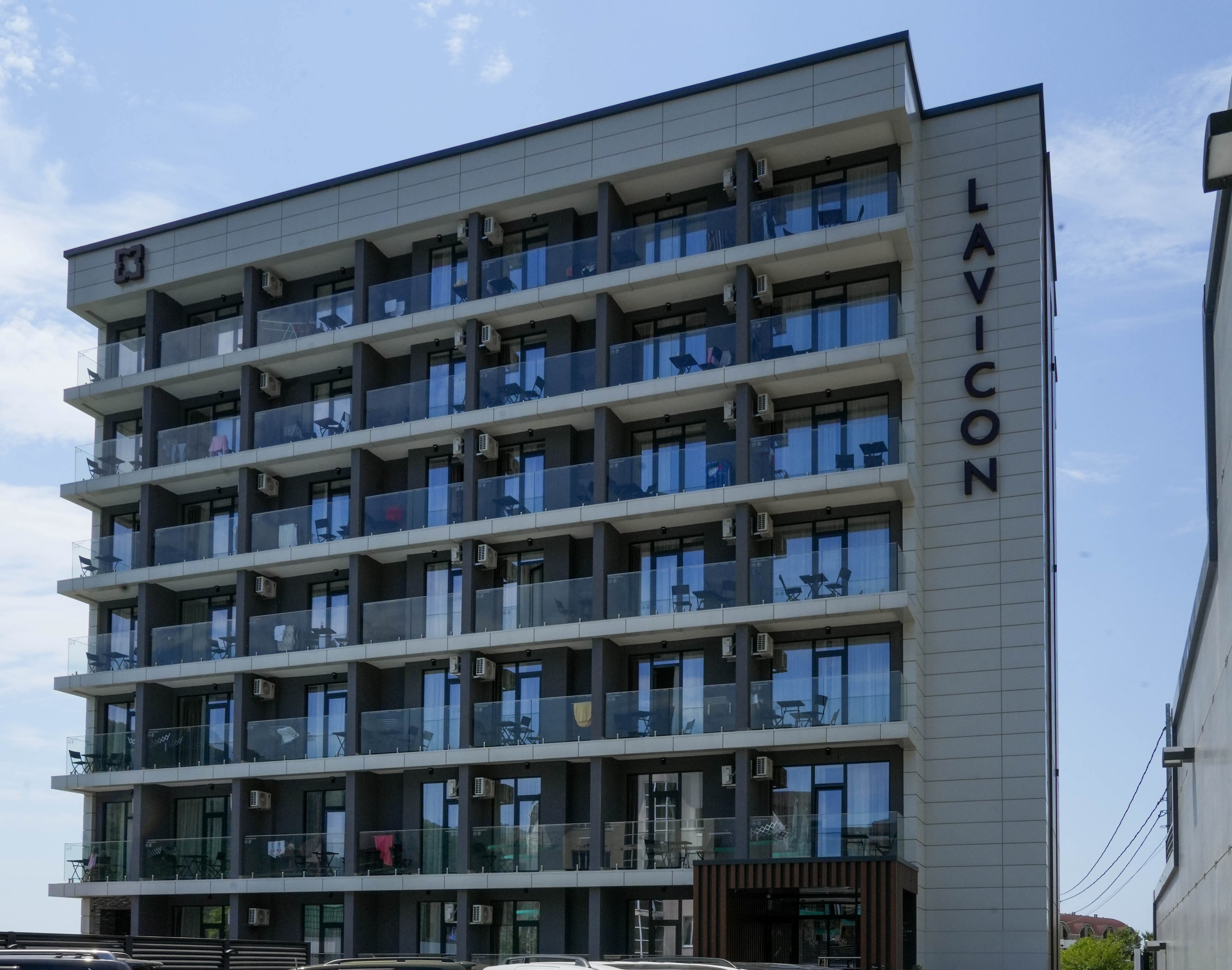 Lavicon Apart 3*