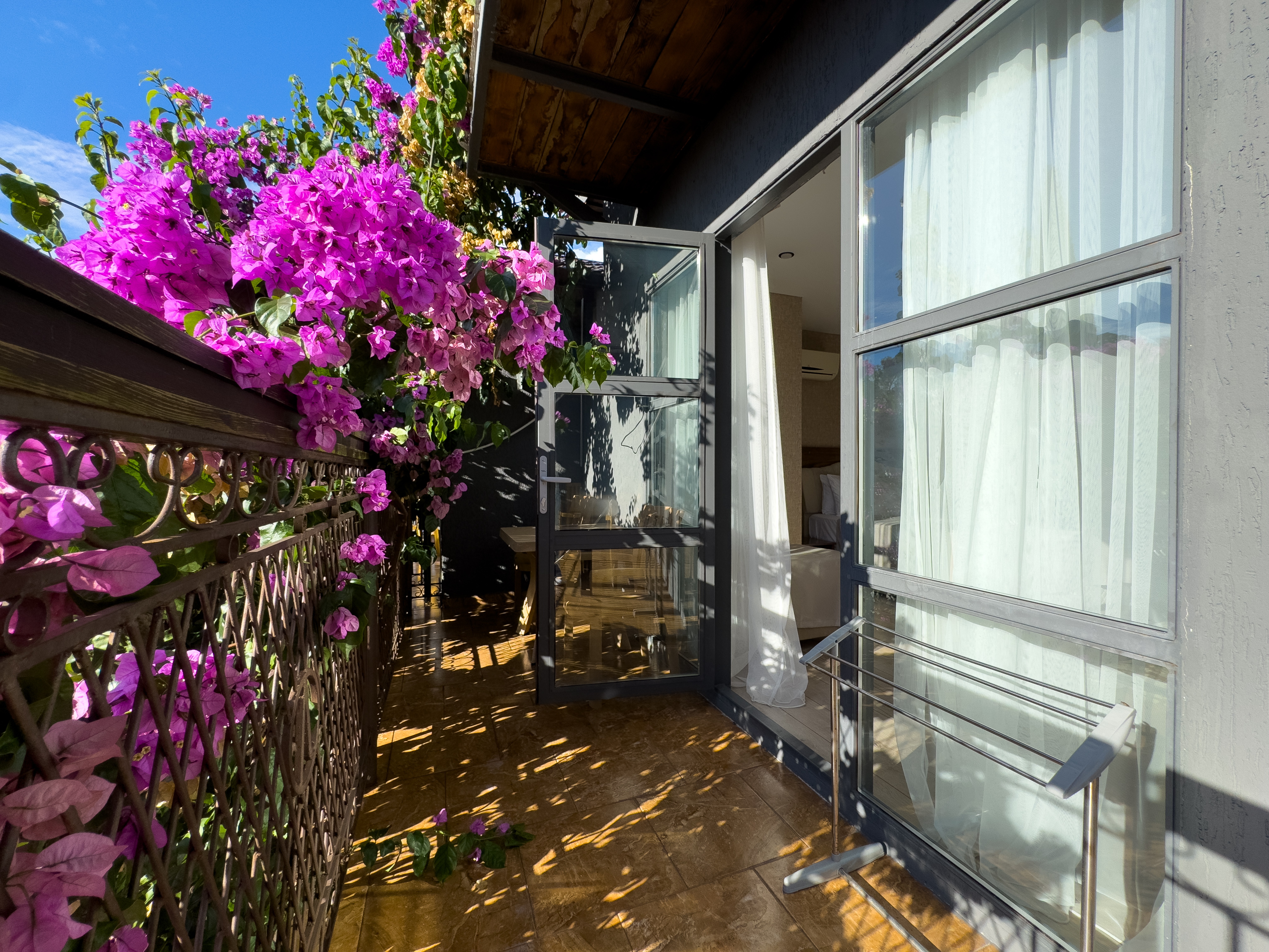 Супериор Плюс 3-местный 1-комнатный (с балконом)