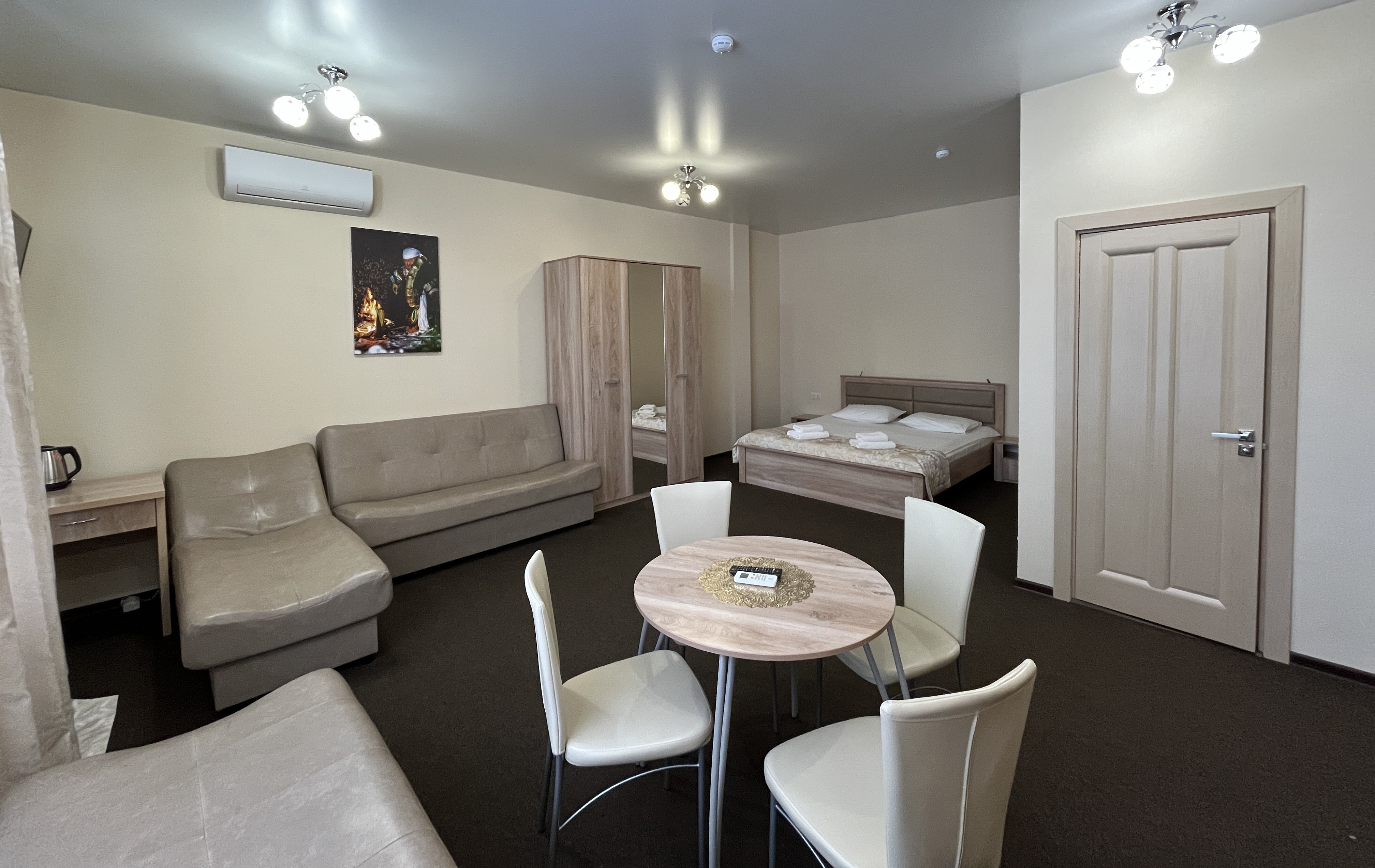 Джуниор сюит 2-местный (студия)