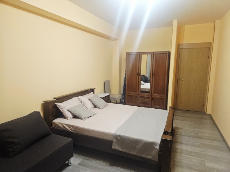 Апартаменты Полулюкс 8-местный 3-комнатный (2 спальни + кухня-гостиная)