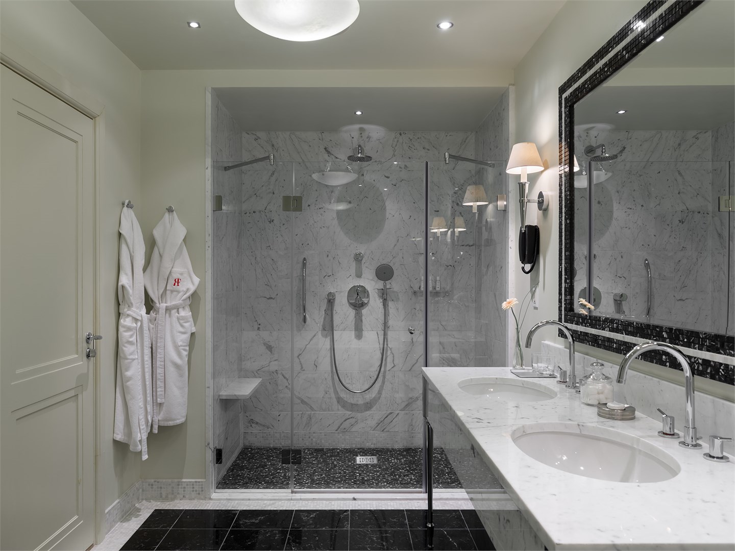 Люкс 2-местный 2-комнатный (Делюкс)