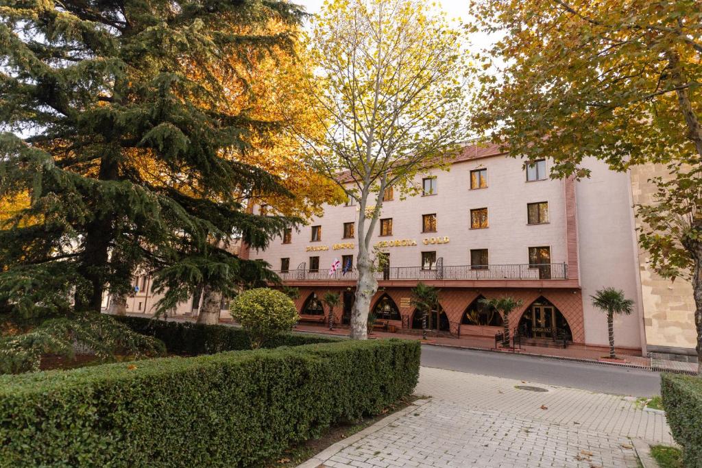 Georgia Gold Hotel