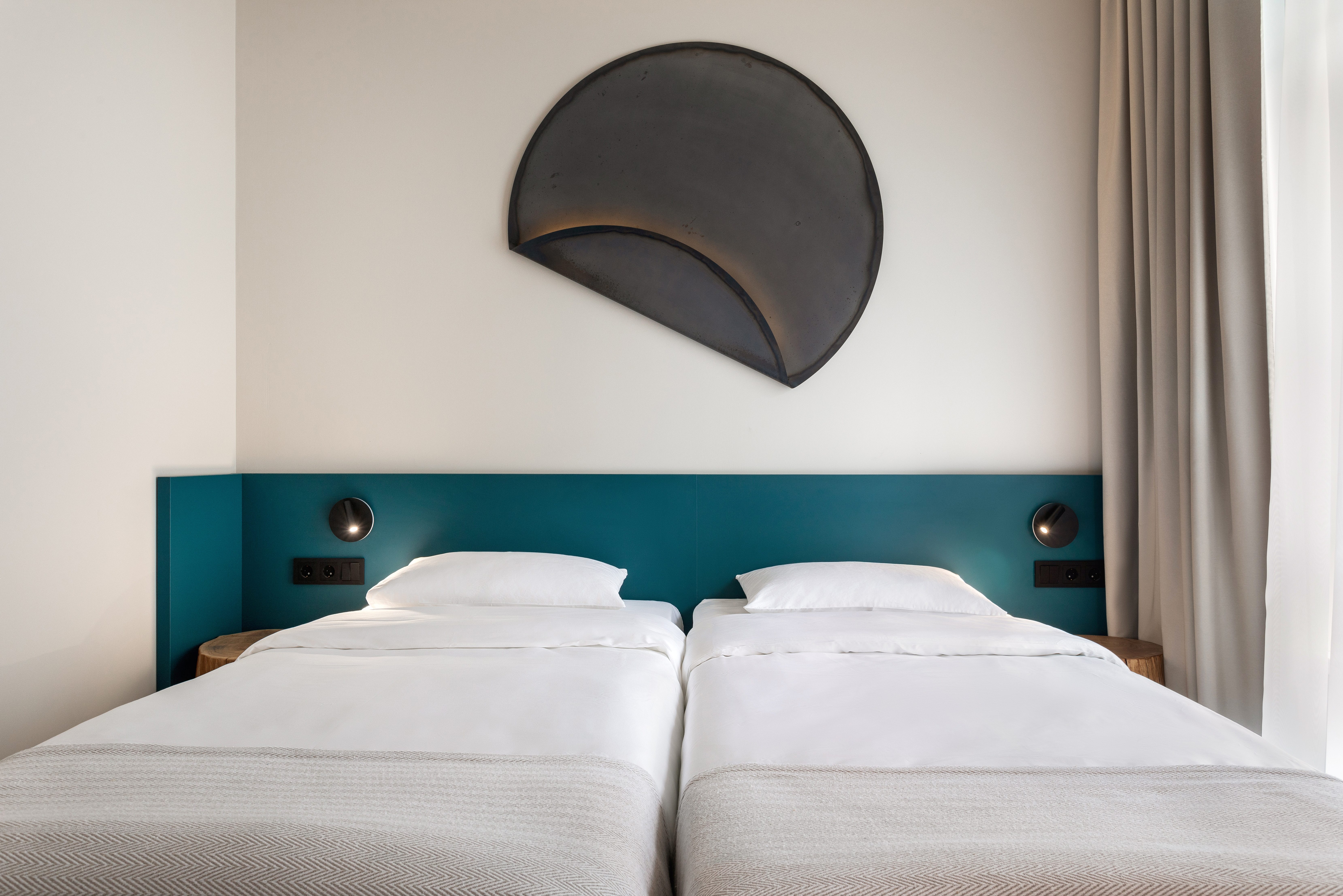 Люкс 2-местный 2-комнатный (Семейный)