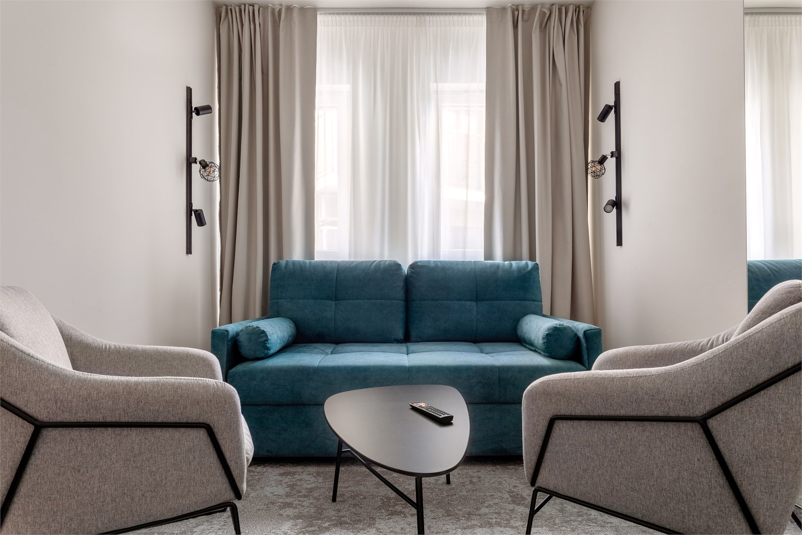 Люкс 2-местный 2-комнатный (Семейный)