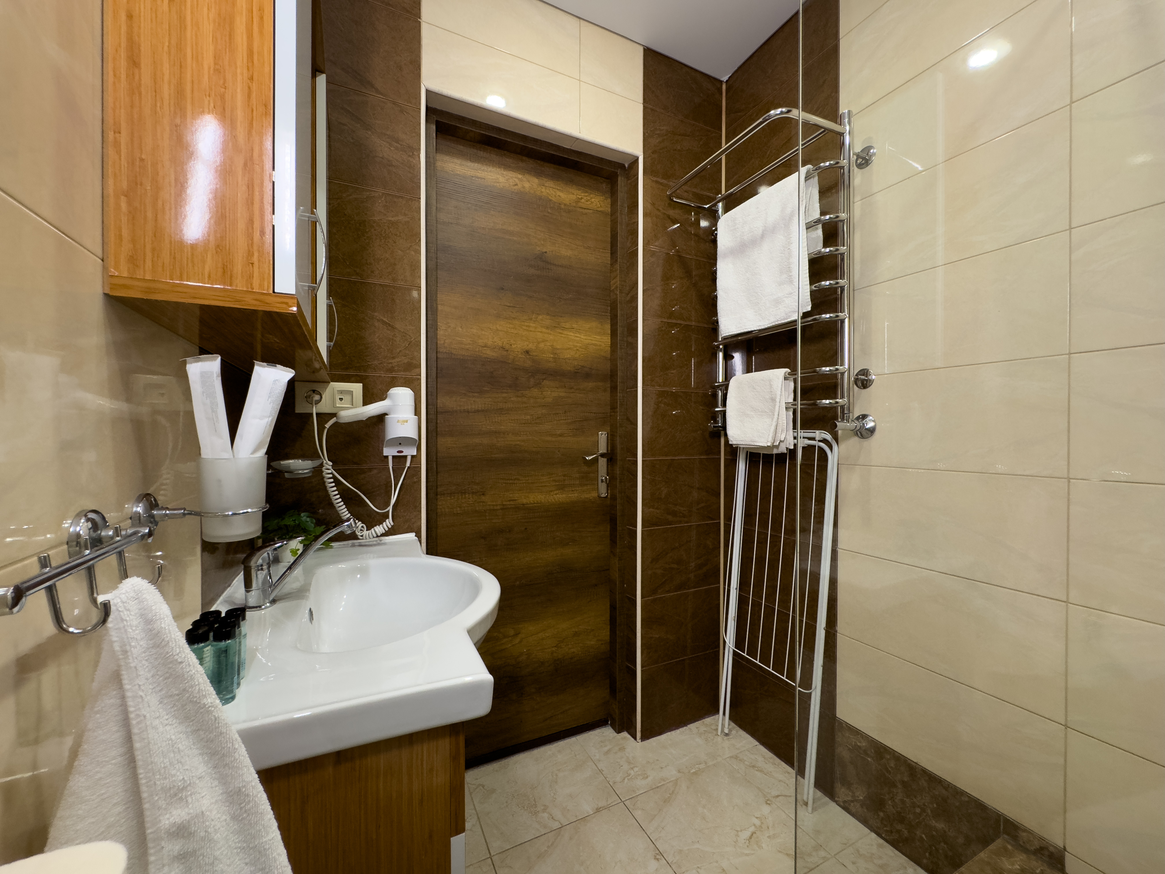 Супериор Плюс 3-местный 1-комнатный (с балконом)