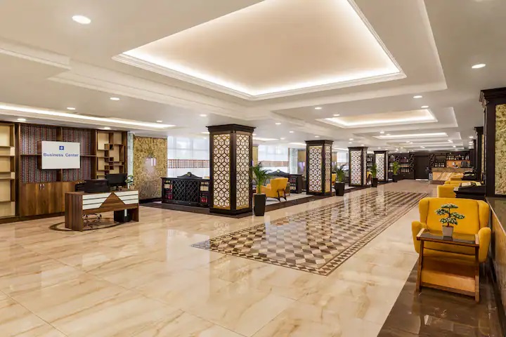 Wyndham Hotel Baku (бывш. Rich Hotel)