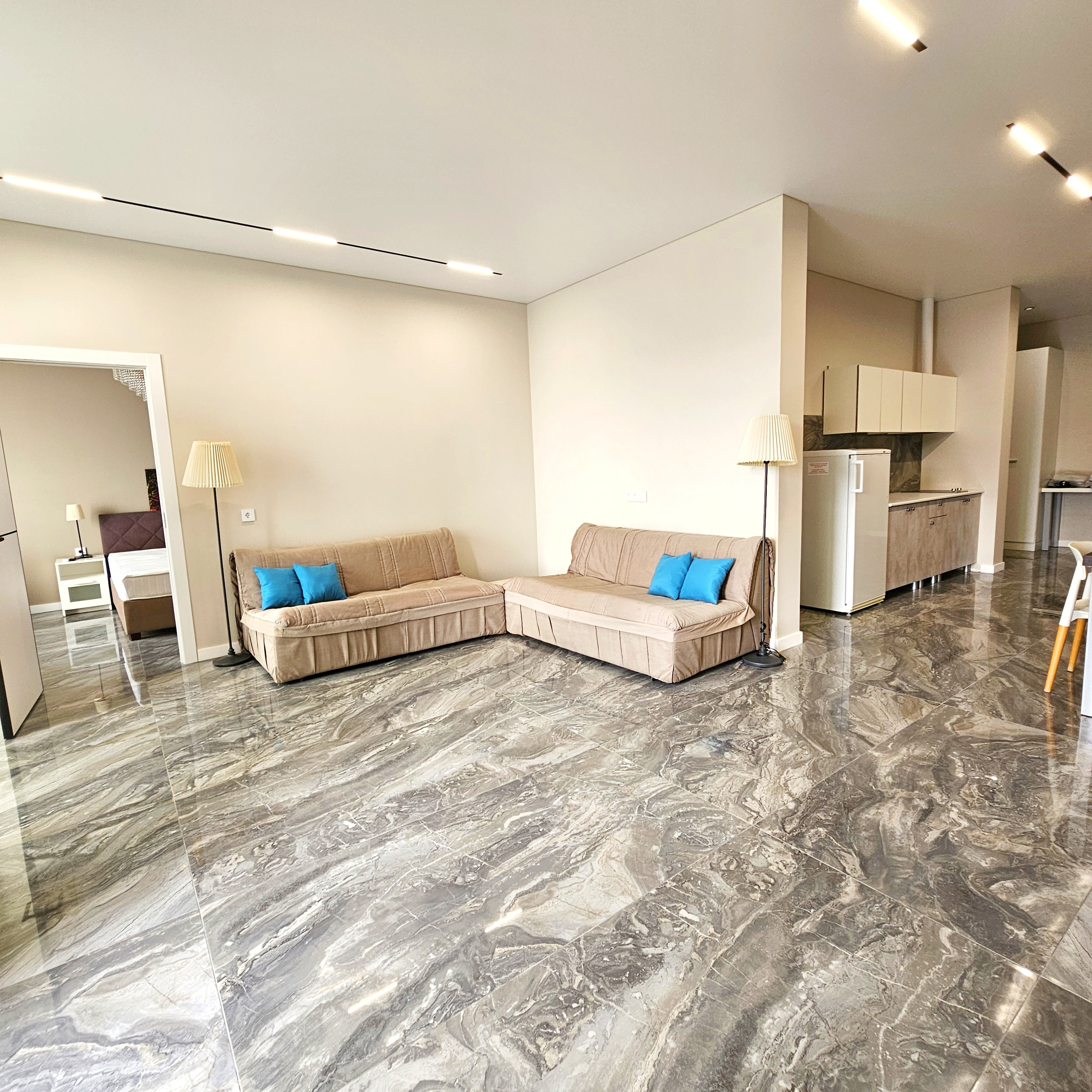 Апартаменты 8-местный 3-комнатный (Монако №21)