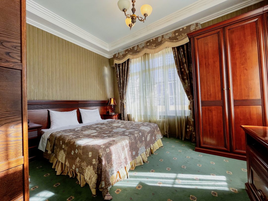 Люкс 3-местный 2-комнатный (вид на море)