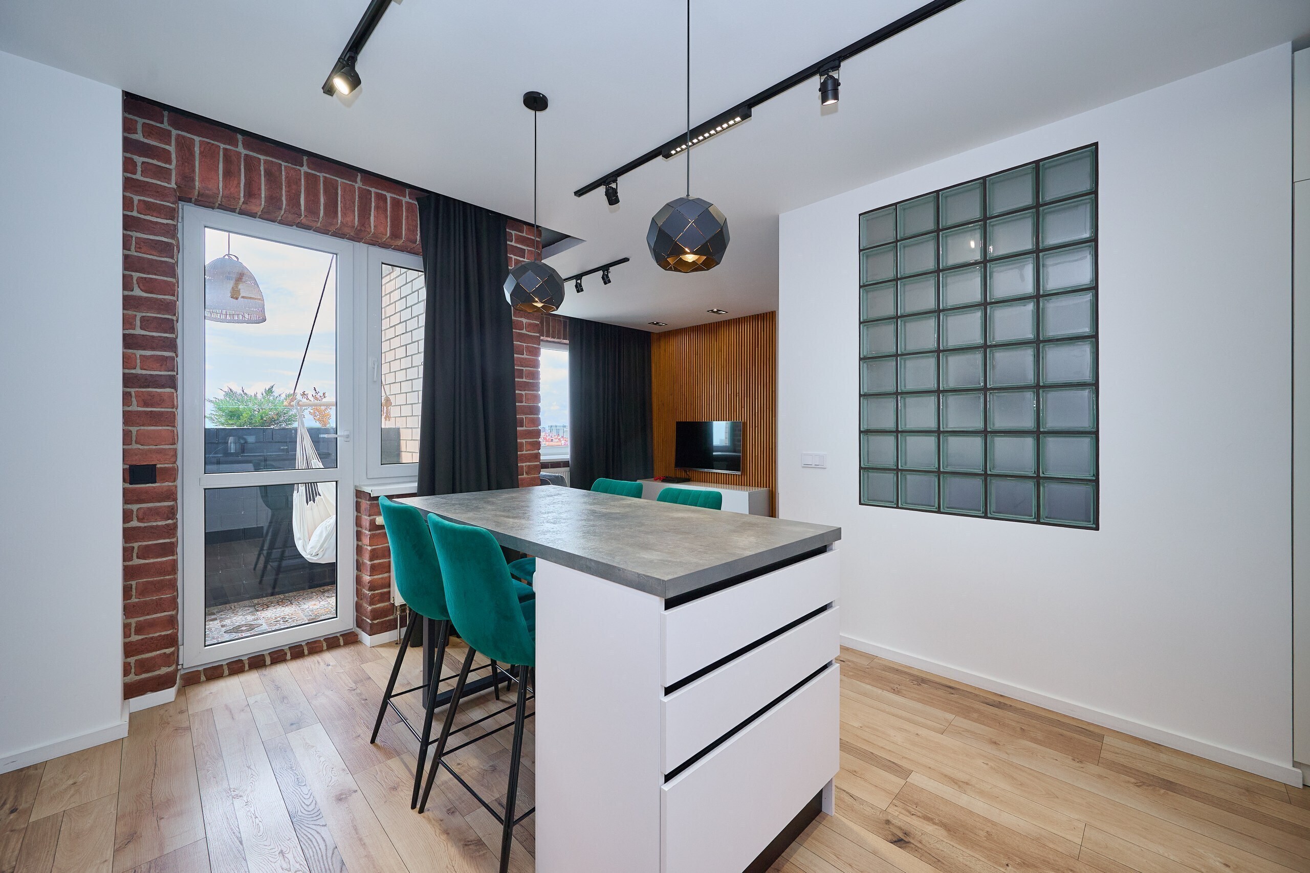 YourPlace улица им. Героя Сарабеева В.И., 9
