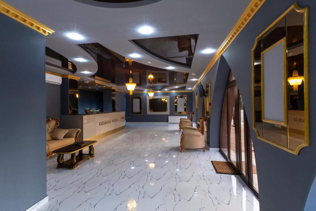Georgia Gold Hotel