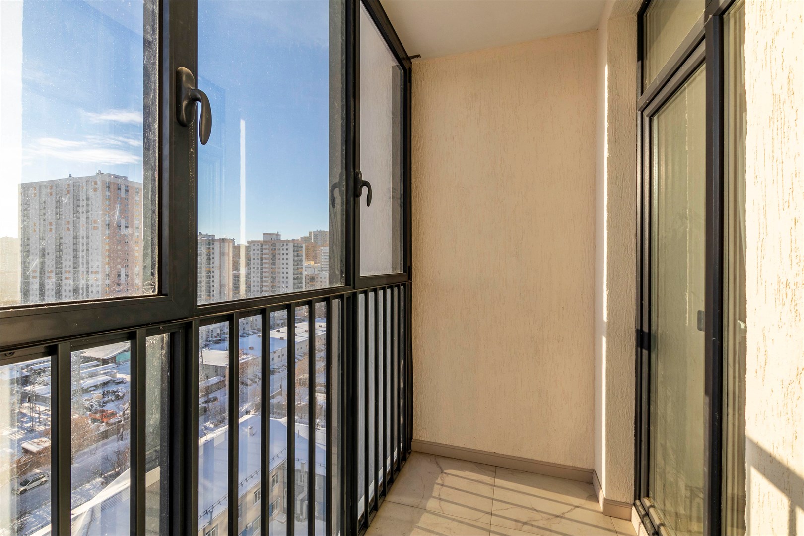 BeGuest на Шаронова 31