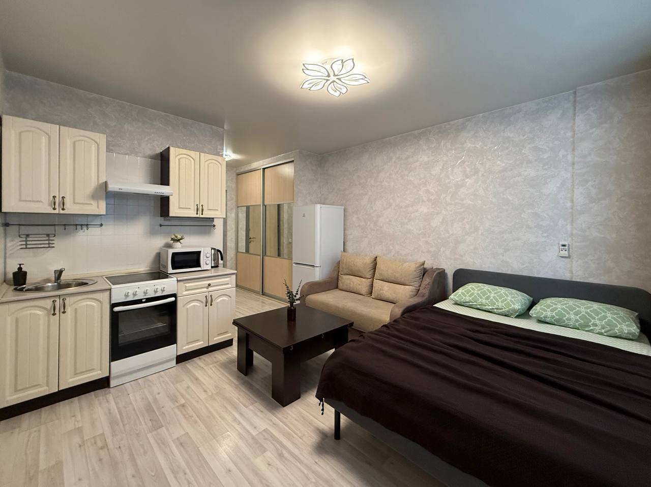 HOME HOTEL Железнодорожная улица, 15