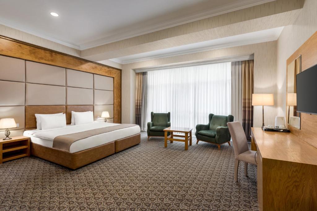 Wyndham Hotel Baku (бывш. Rich Hotel)