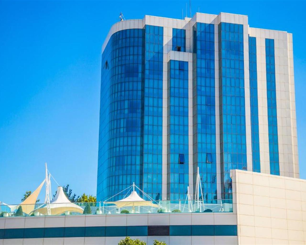 Golden Coast Hotel