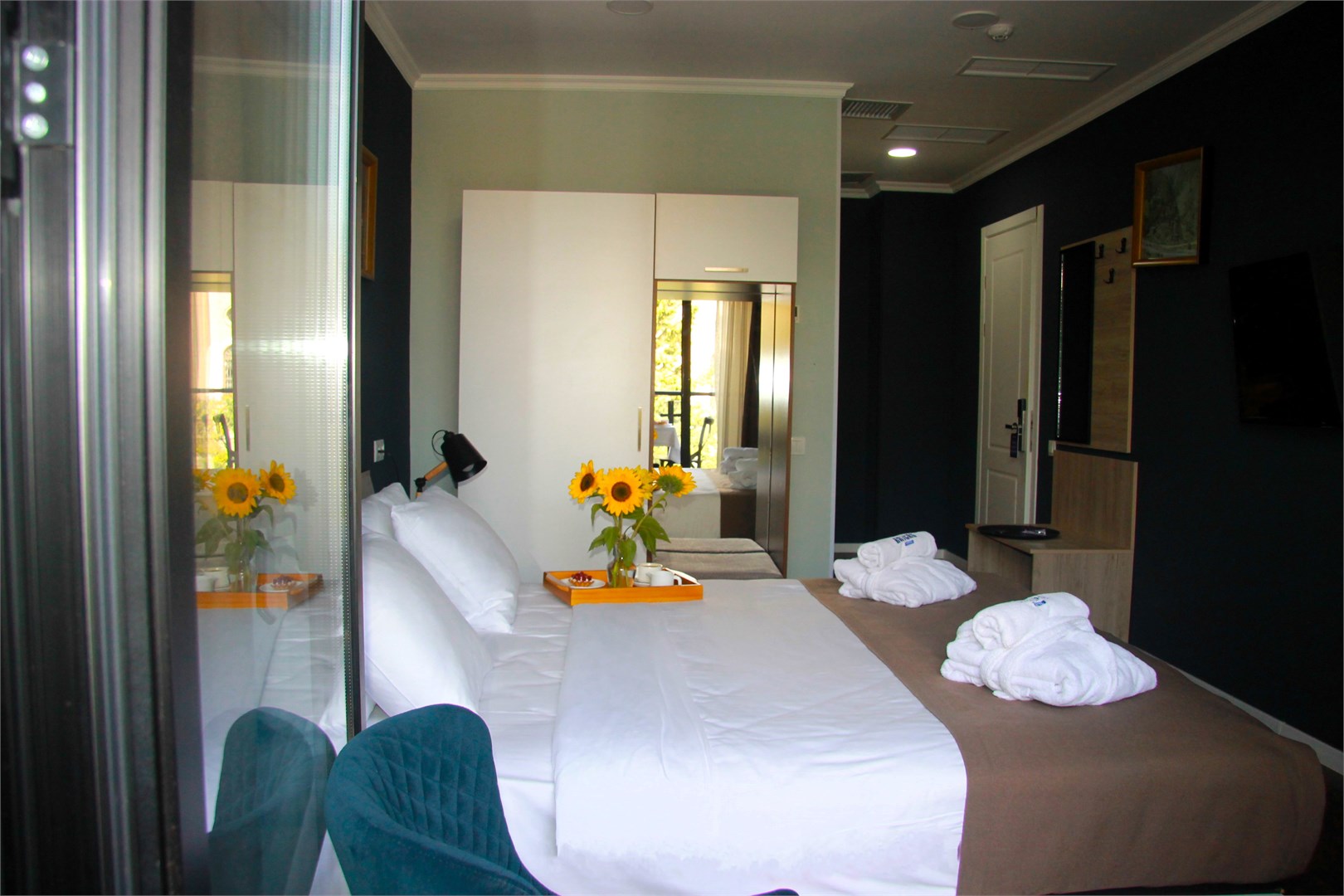 Bricks Hotel