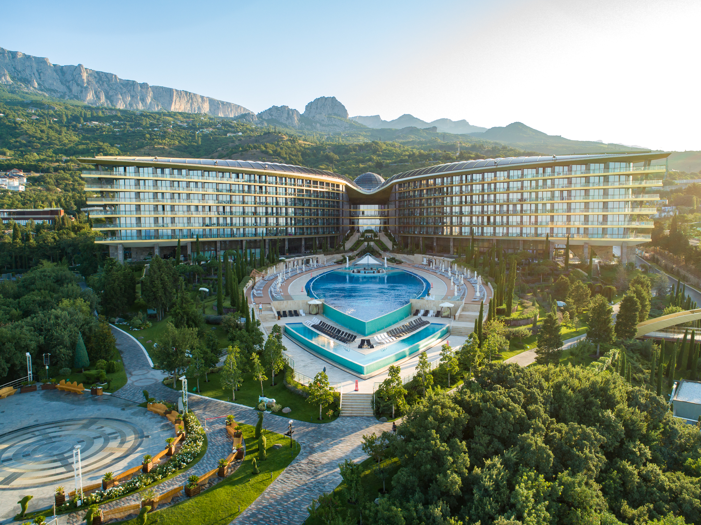 Вид на корпус MRIYA RESORT&SPA