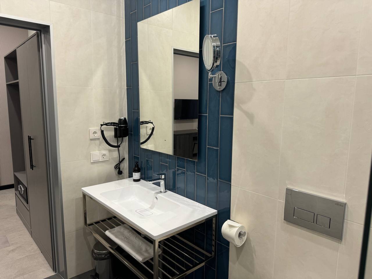 Джуниор сюит 2-местный 2-комнатный (Улучшенный)