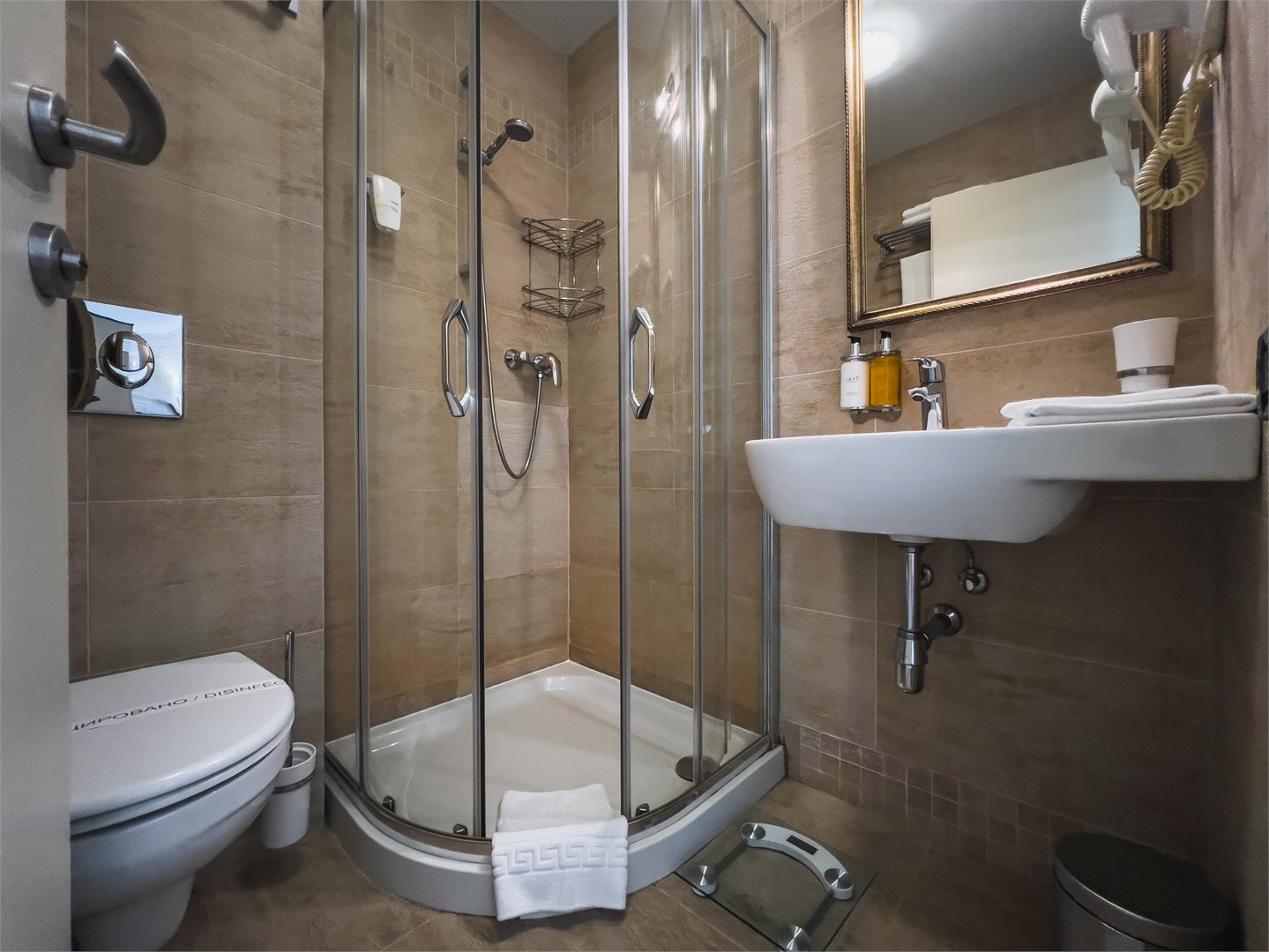 Делюкс 2-местный 1-комнатный (без балкона)