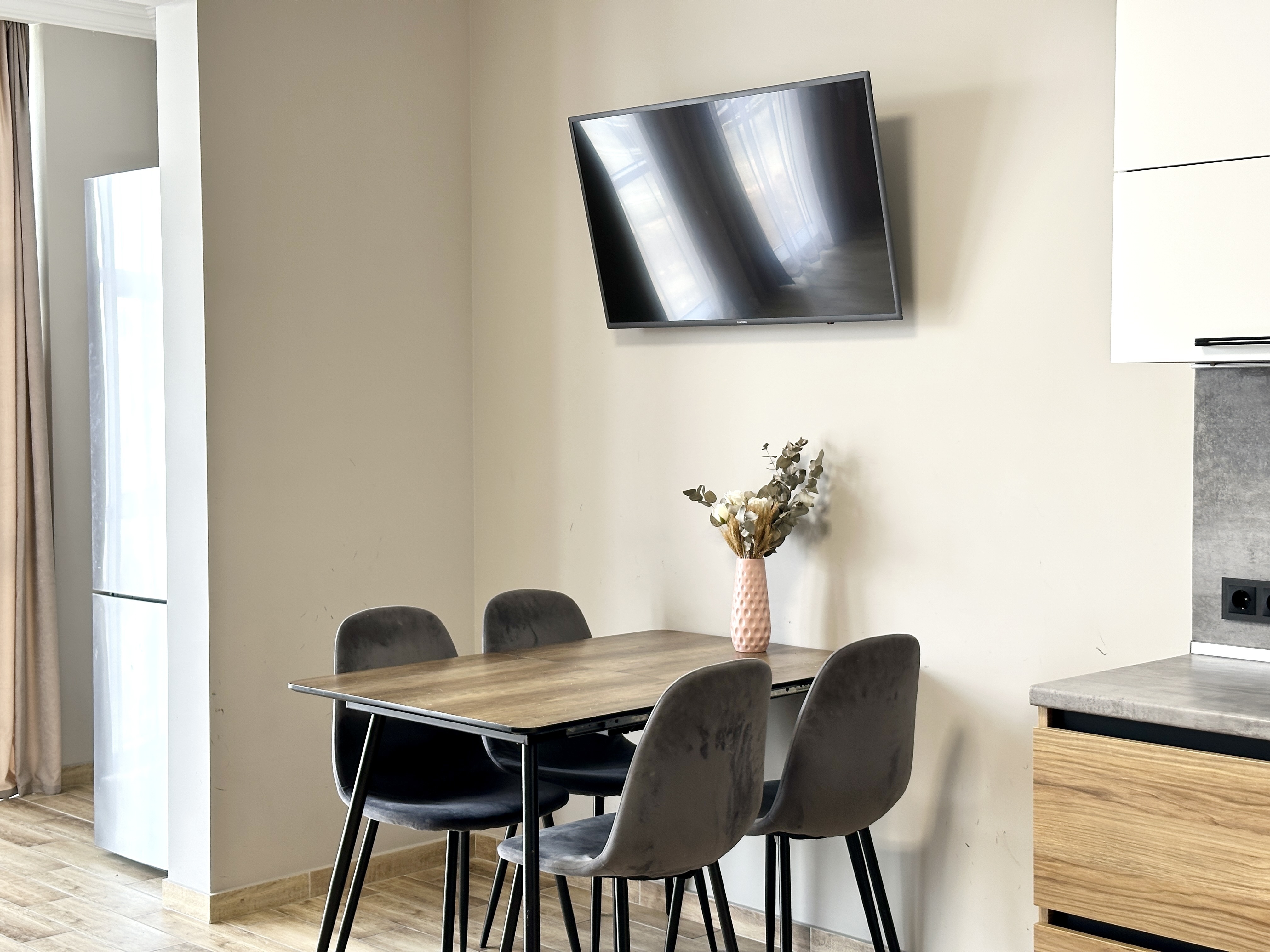 Izi Home Топоркова 4